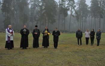 Jēkabpils pilsētas kapos notikusi jauno apbedījumu teritorijas iesvētīšana